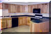 kitchen_2.jpg (40399 bytes)